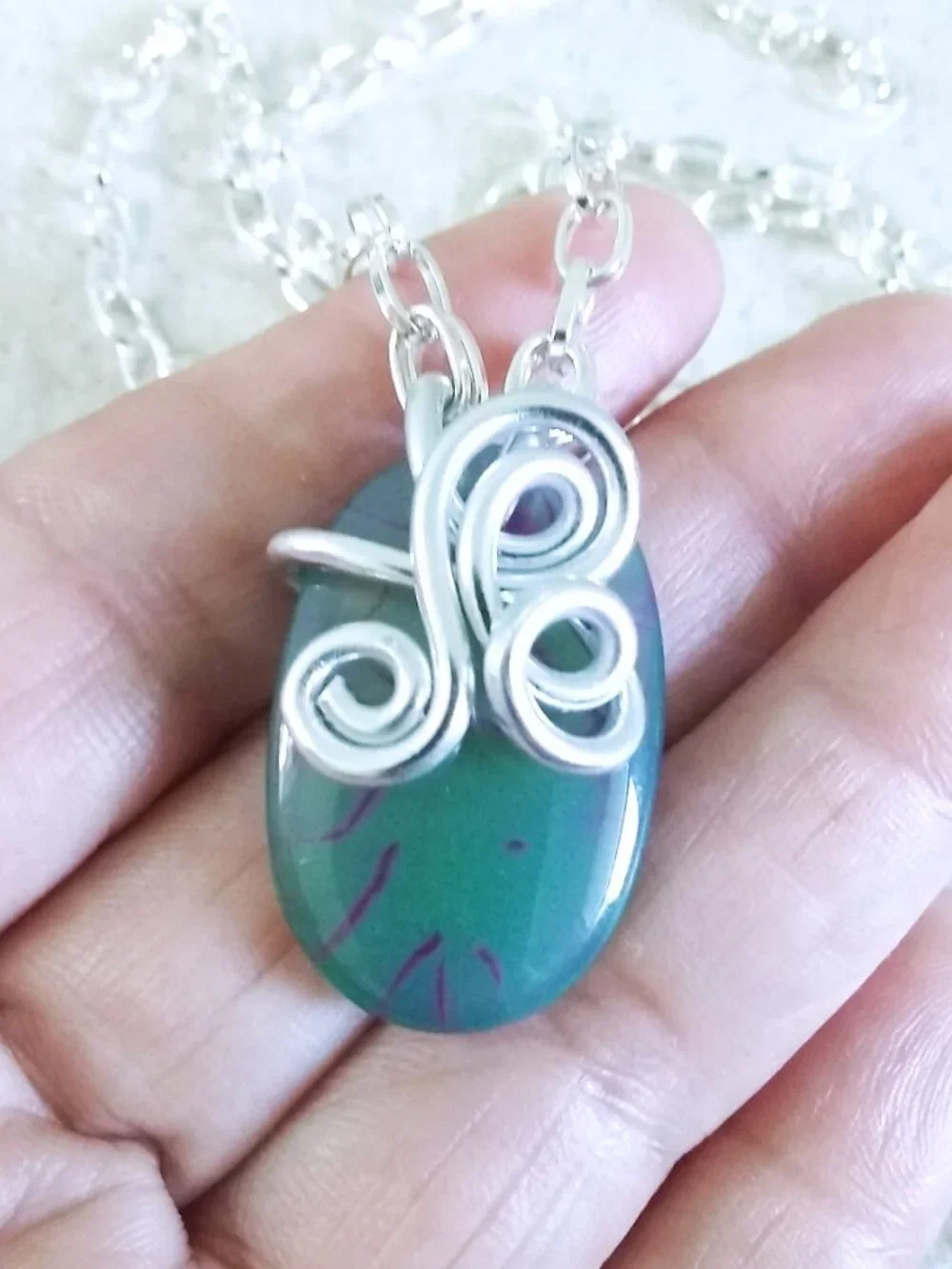 Green Agate Pendant Necklace 22